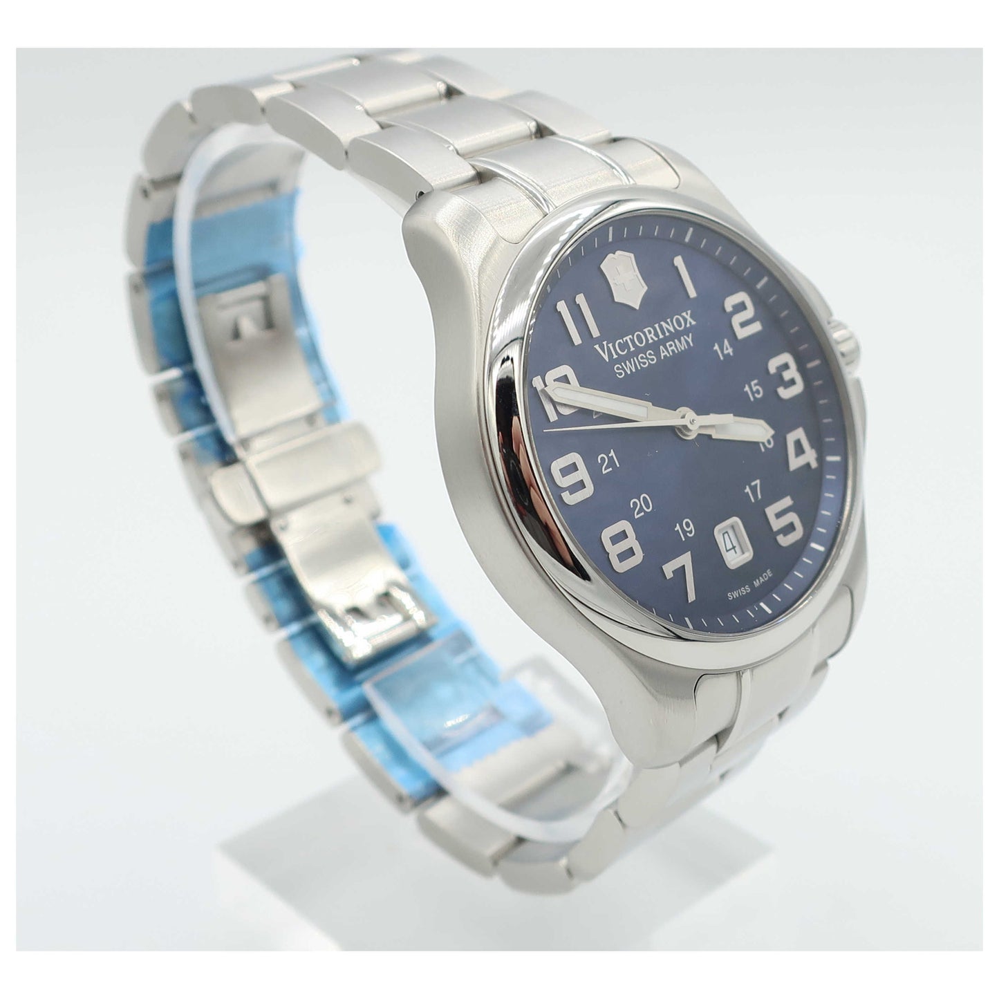 Victorinox Swiss Army Classic Men's Swiss Quartz (Battery-Powered) Watch 241360-PO - Image #3