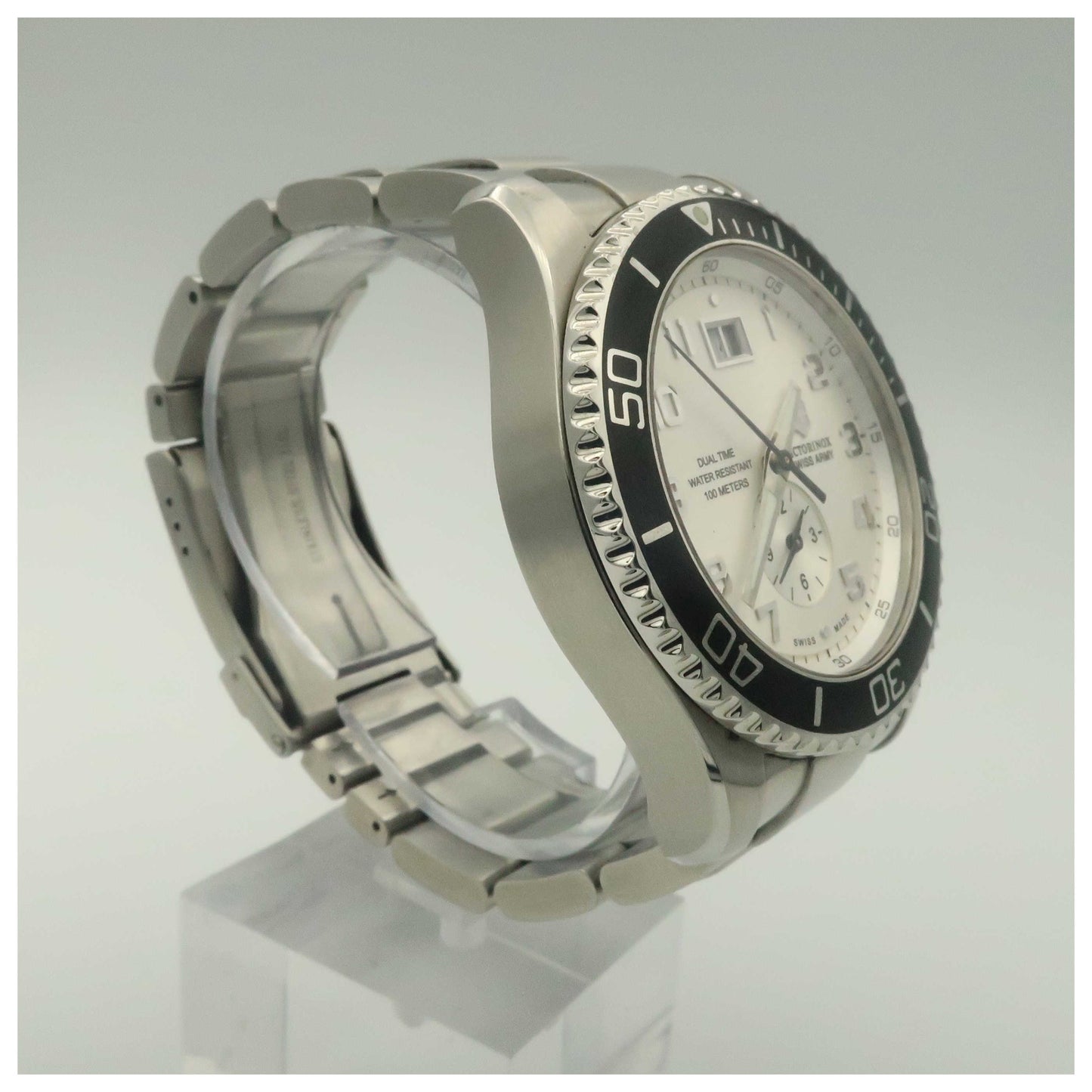 Victorinox Swiss Army Classic Men's Swiss Quartz (Battery-Powered) Watch 241442-PO2 - Image #3