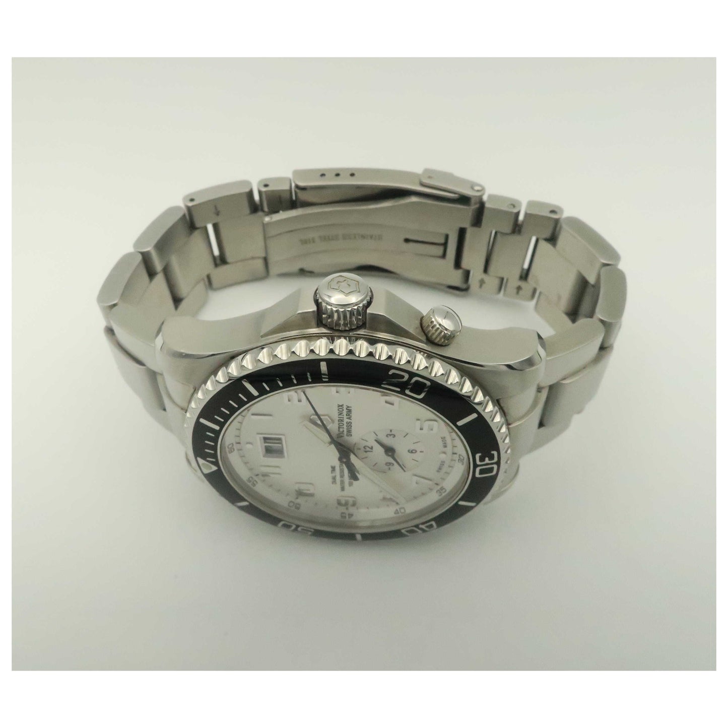 Victorinox Swiss Army Classic Men's Swiss Quartz (Battery-Powered) Watch 241442-PO2 - Image #8