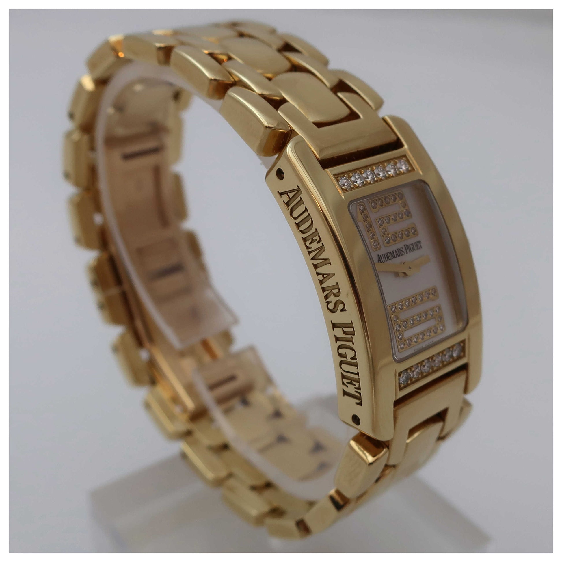 Audemars Piguet Promesse Women's Swiss Quartz (Battery-Powered) Watch 67361BAZZ1180BA03SD2 - Image #3