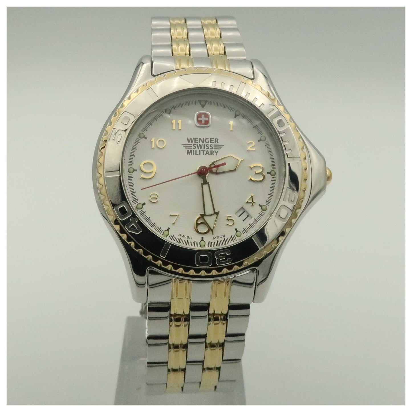 Front view of Wenger Avalanche Men's Swiss Quartz (Battery-Powered) Watch 79085-SDV