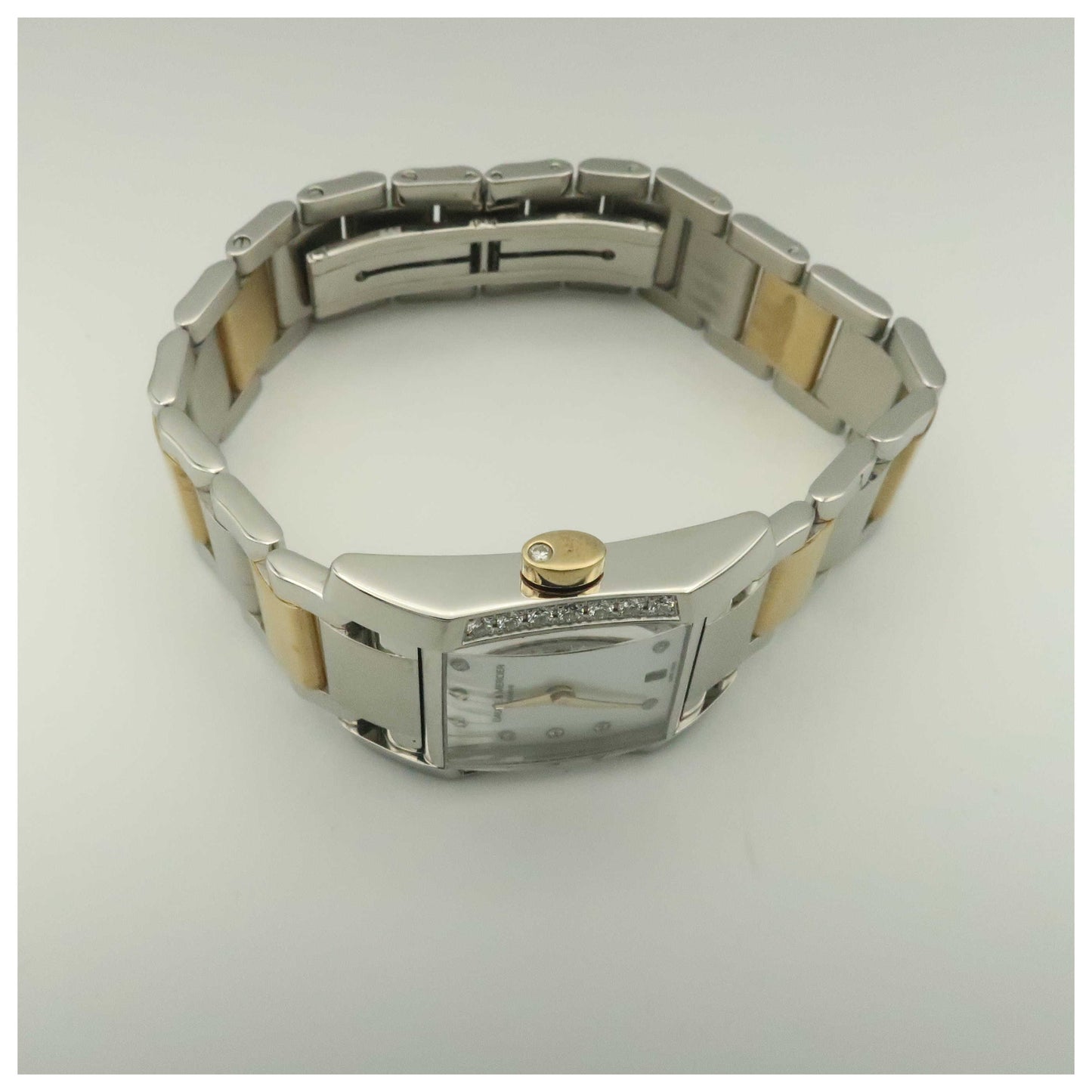 Baume and Mercier Diamant Women's Swiss Quartz (Battery-Powered) Watch MOAO8599-PO - Image #8