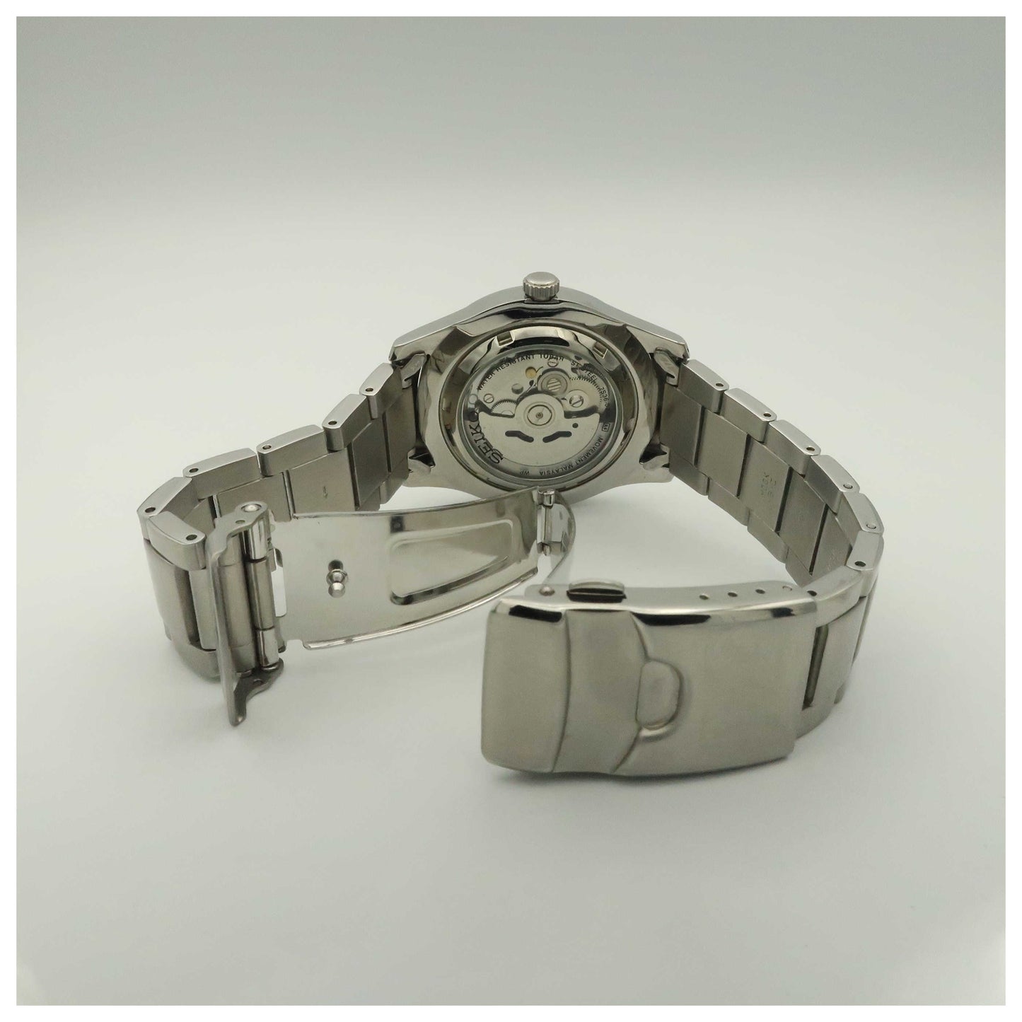 Seiko 5 Sports Automatic Men's Malaysian Mechanical Automatic (Self-Winding) Watch SNZG13-PO - Image #2
