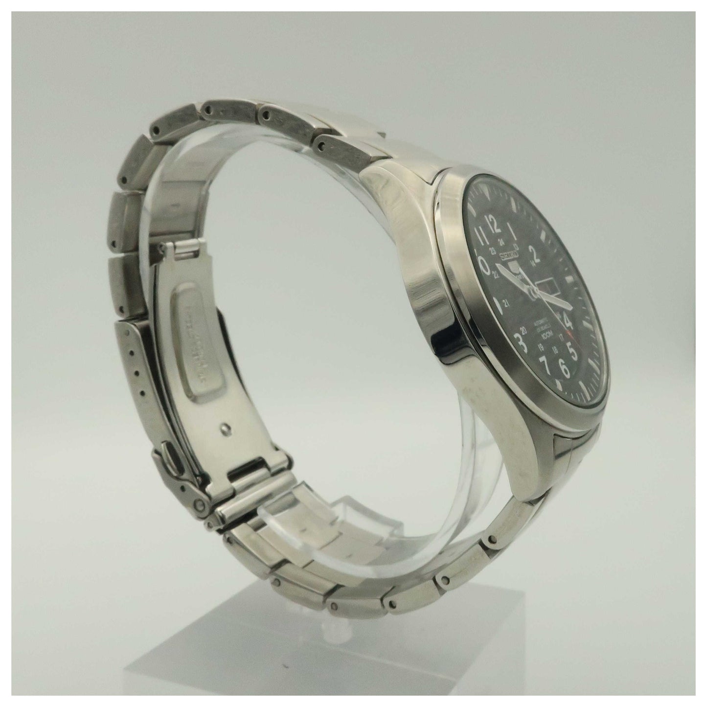 Seiko 5 Sports Automatic Men's Malaysian Mechanical Automatic (Self-Winding) Watch SNZG13-PO - Image #3