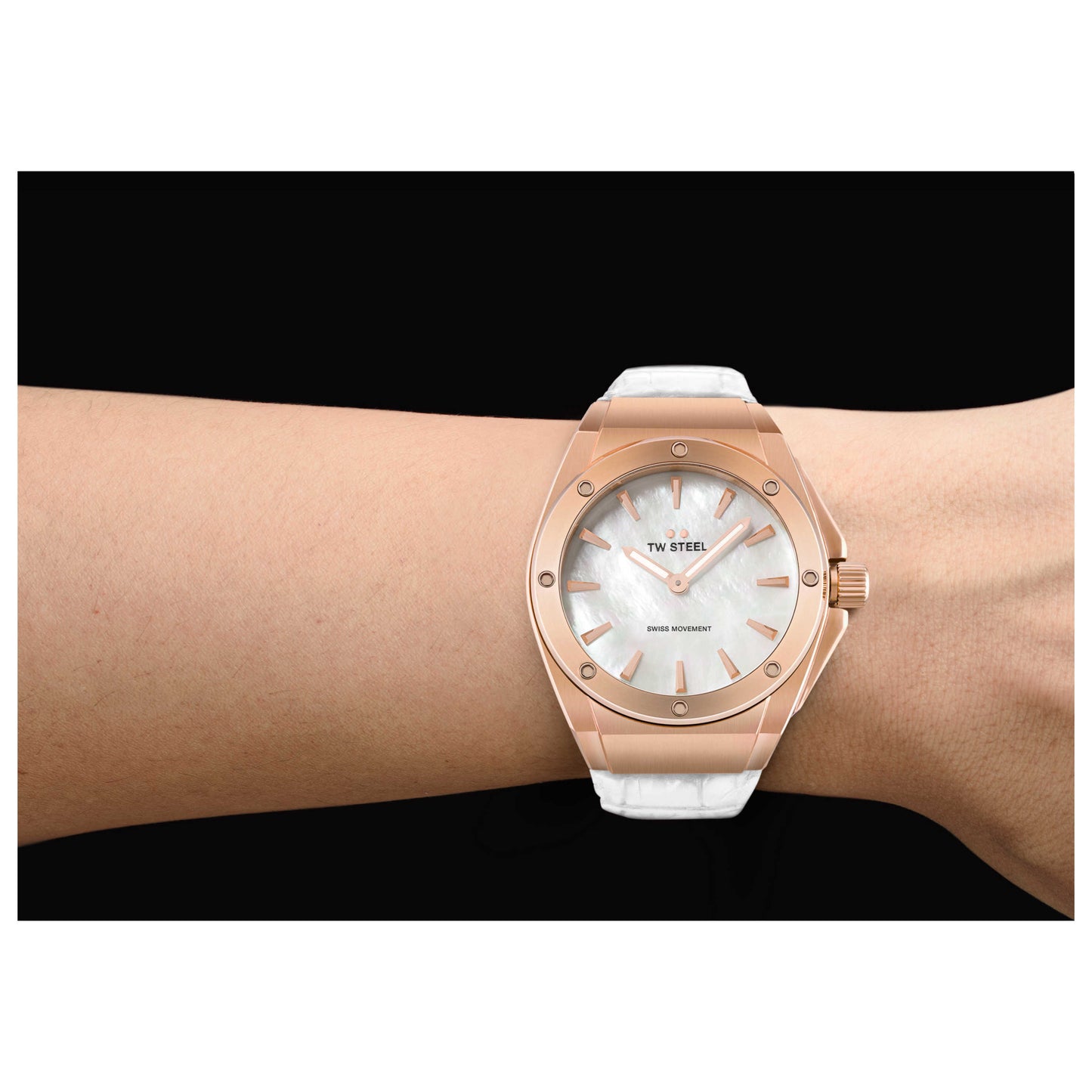 TW Steel CEO Tech Men's Quartz Watch TWS-CE4025 - Image #8