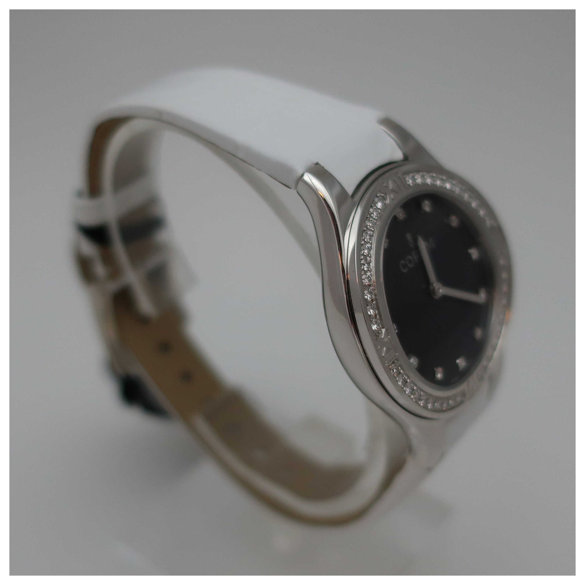 Corum Romulus Women's Swiss Quartz (Battery-Powered) Watch 024-131-69-0001-SD2 - Image #3