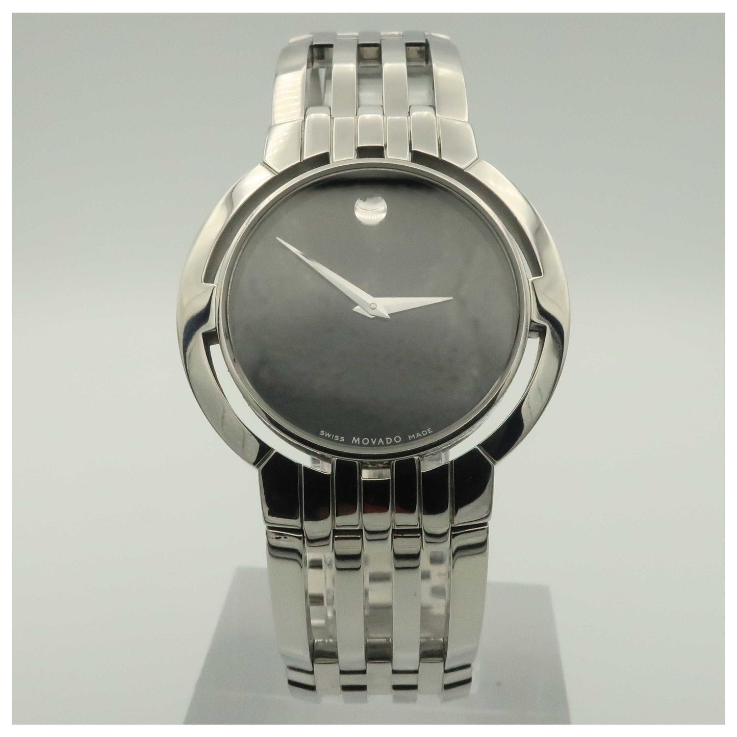 Front view of Movado Esperanza Men's Swiss Quartz (Battery-Powered) Watch 0605752-PO