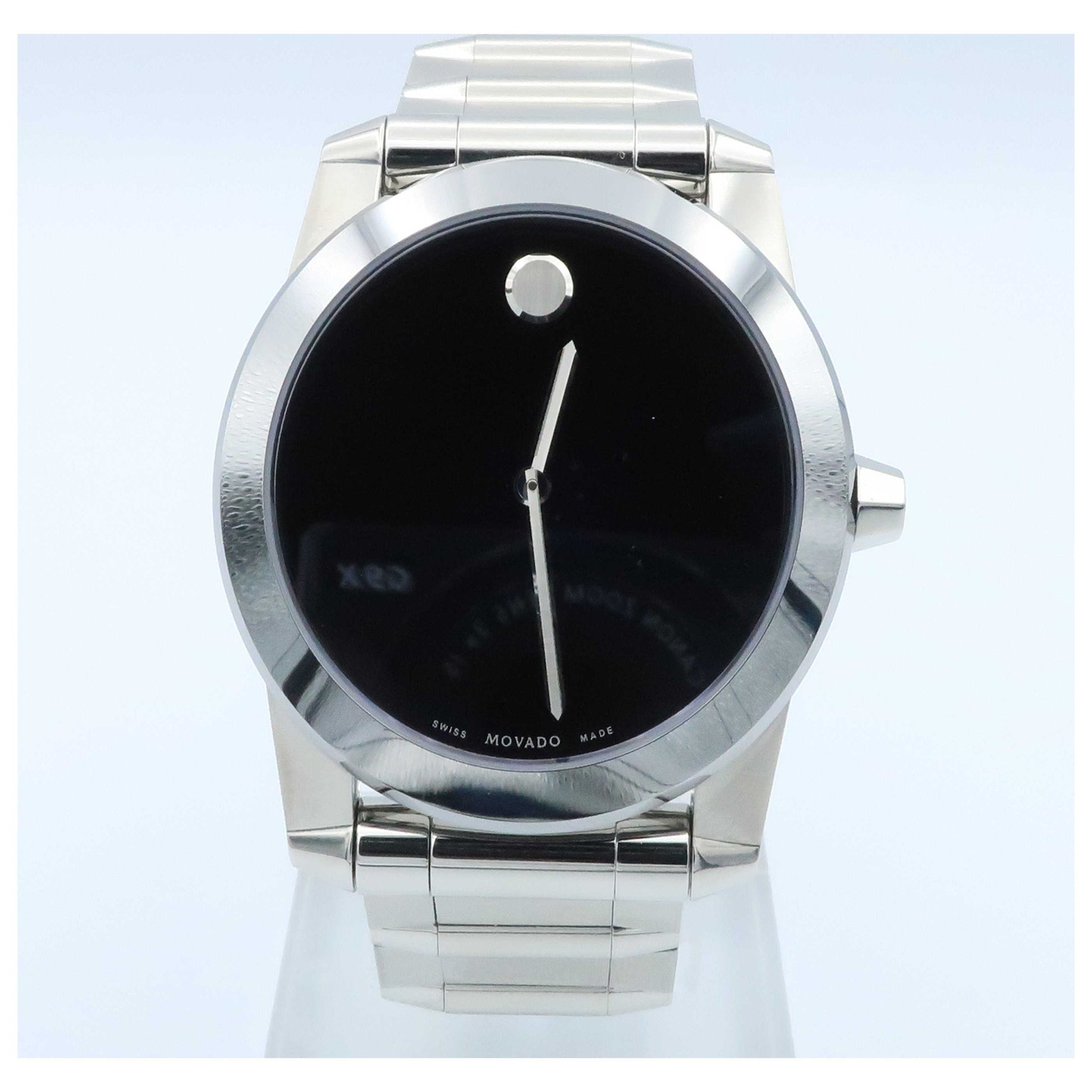 Front view of Movado Vizio Men's Swiss Quartz (Battery-Powered) Watch 0605808-SDV