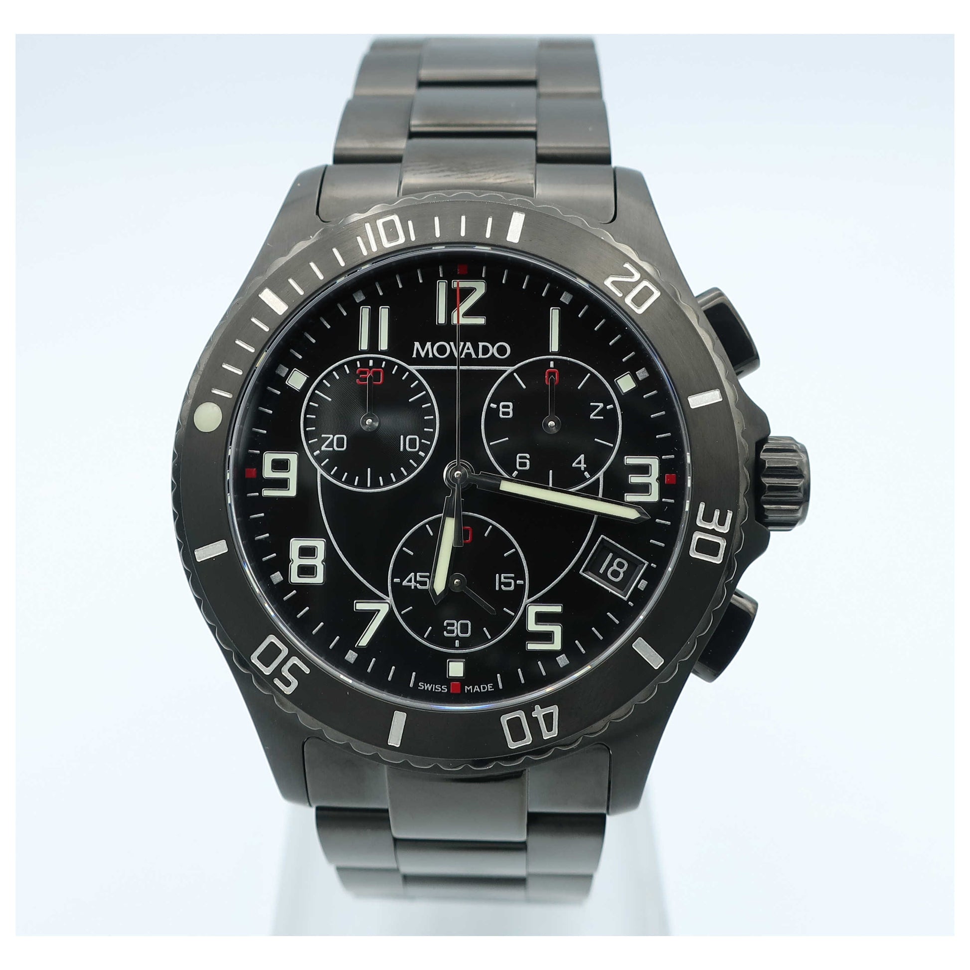 Front view of Movado Junior Sport Men's Swiss Quartz (Battery-Powered) Watch 0606066-PO