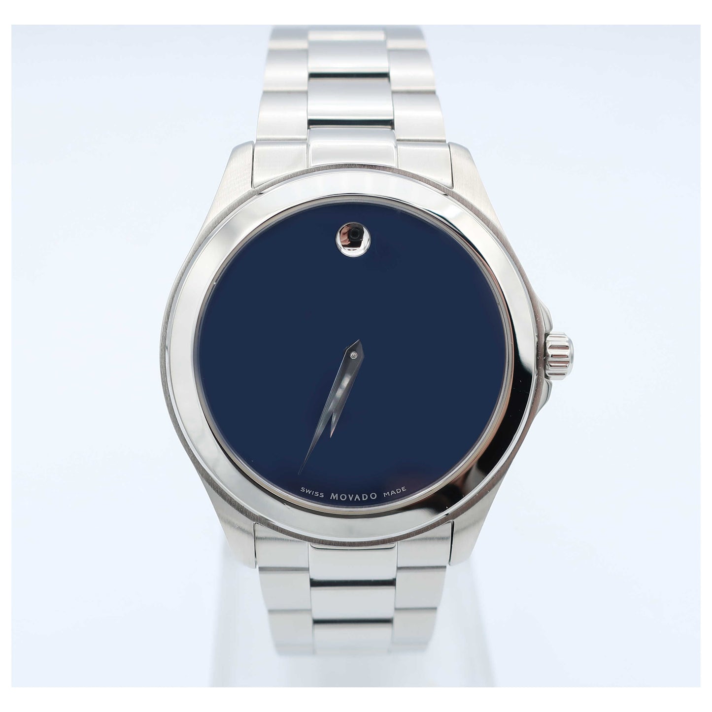 Front view of Movado Junior Sport Men's Swiss Quartz (Battery-Powered) Watch 0606116-SD