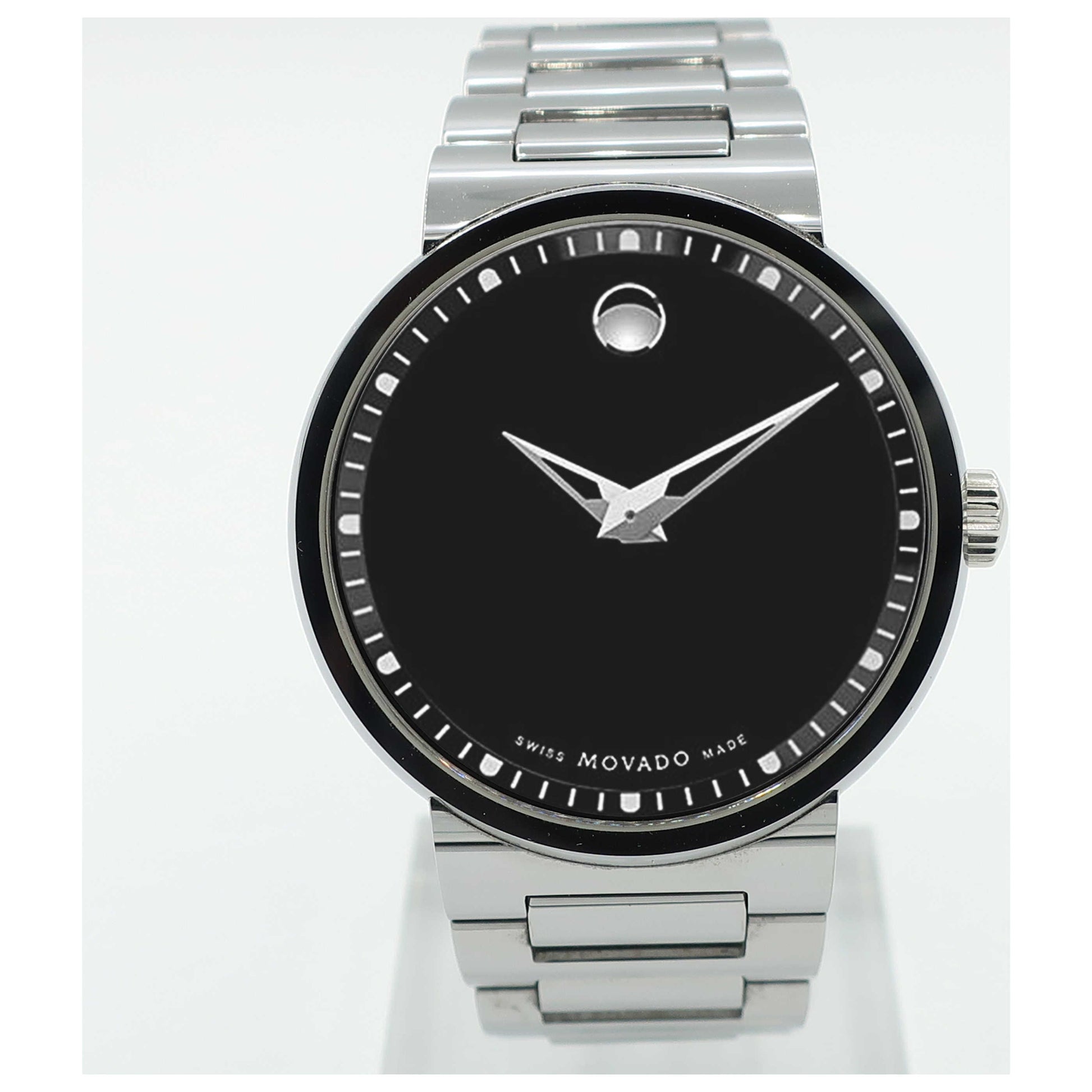 Front view of Movado Dura Men's Swiss Quartz (Battery-Powered) Watch 0606433-SD2