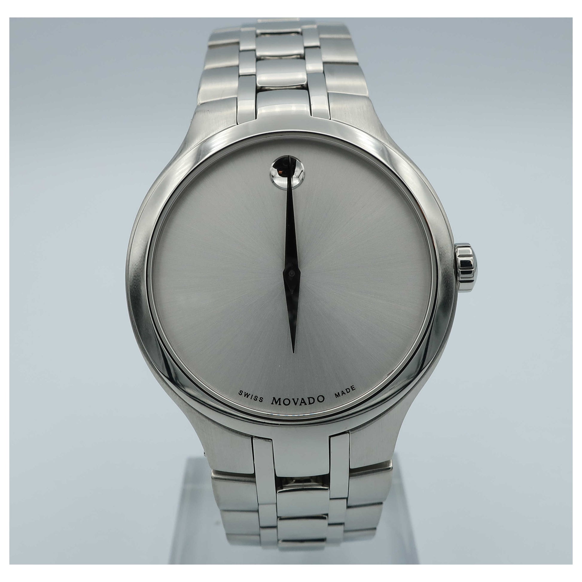 Front view of Movado Portfolio Men's Swiss Quartz (Battery-Powered) Watch 0606450-PO