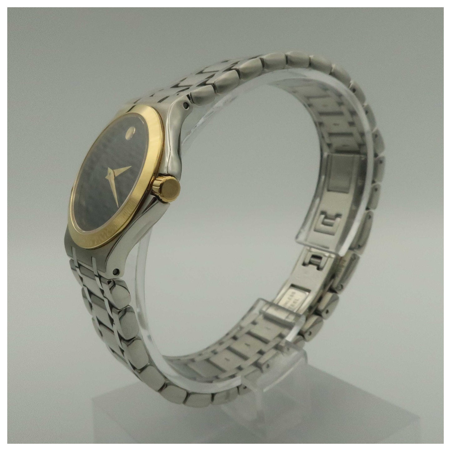Movado Collection Women's Swiss Quartz (Battery-Powered) Watch 0606466-PO - Image #4