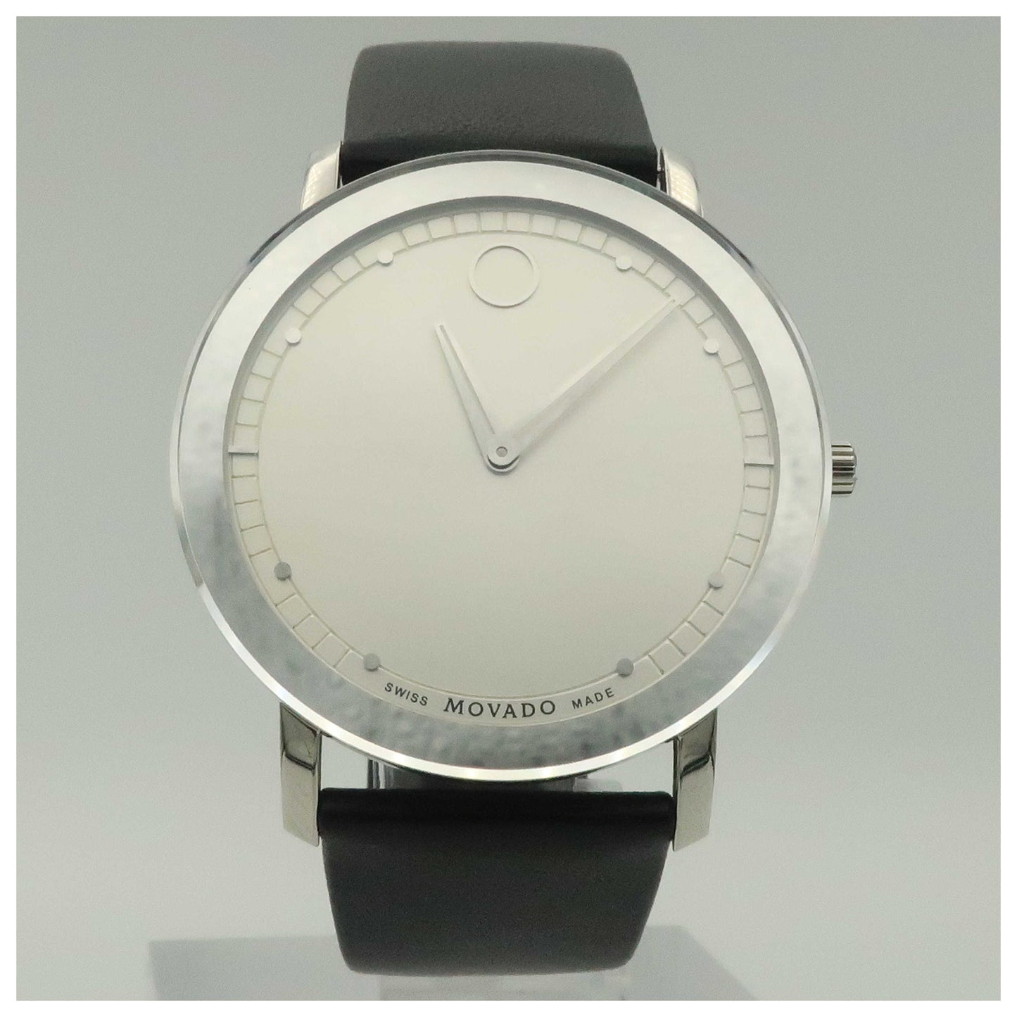 Front view of Movado Sapphire Men's Swiss Quartz (Battery-Powered) Watch 0606694-PO3