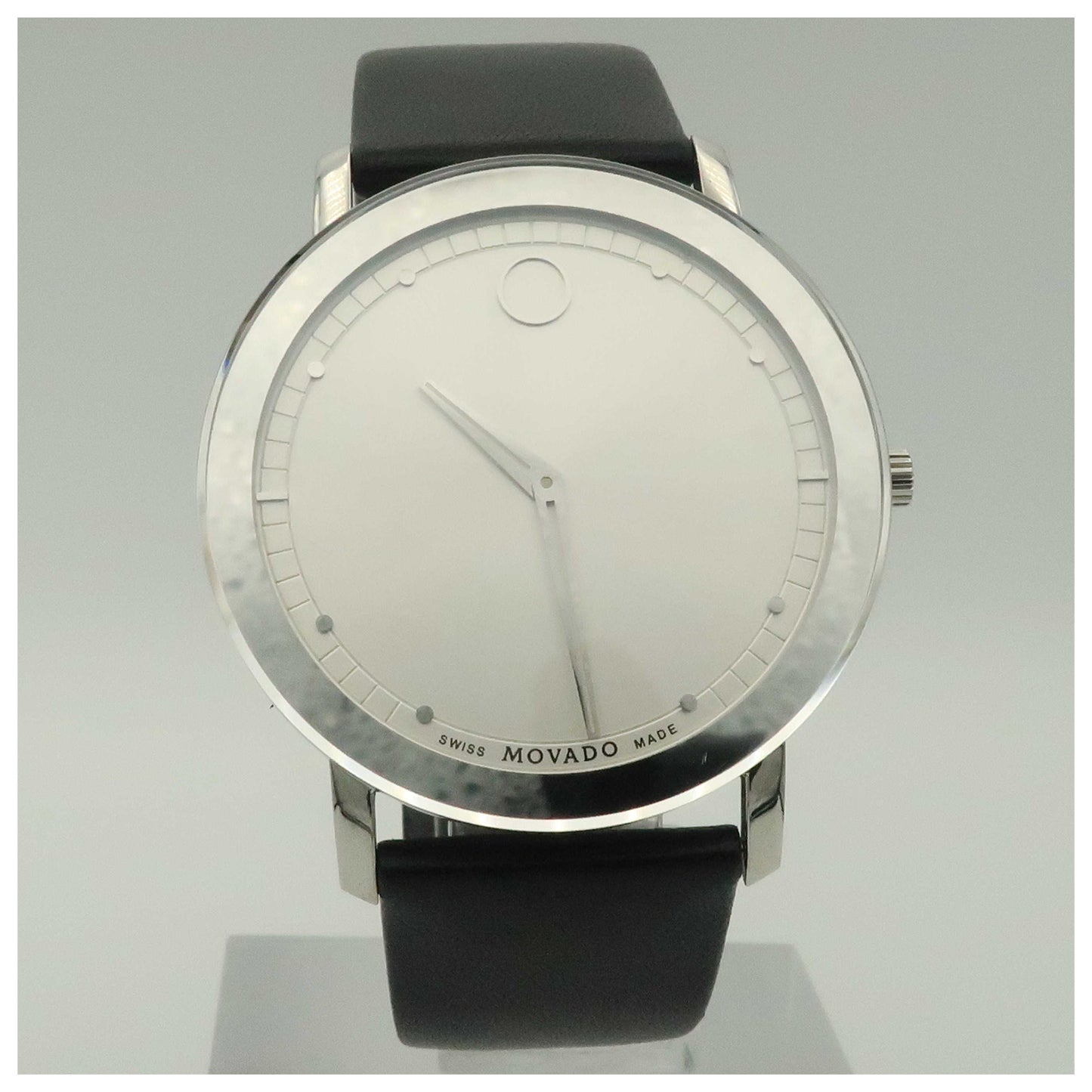Front view of Movado Sapphire Men's Swiss Quartz (Battery-Powered) Watch 0606694-PO
