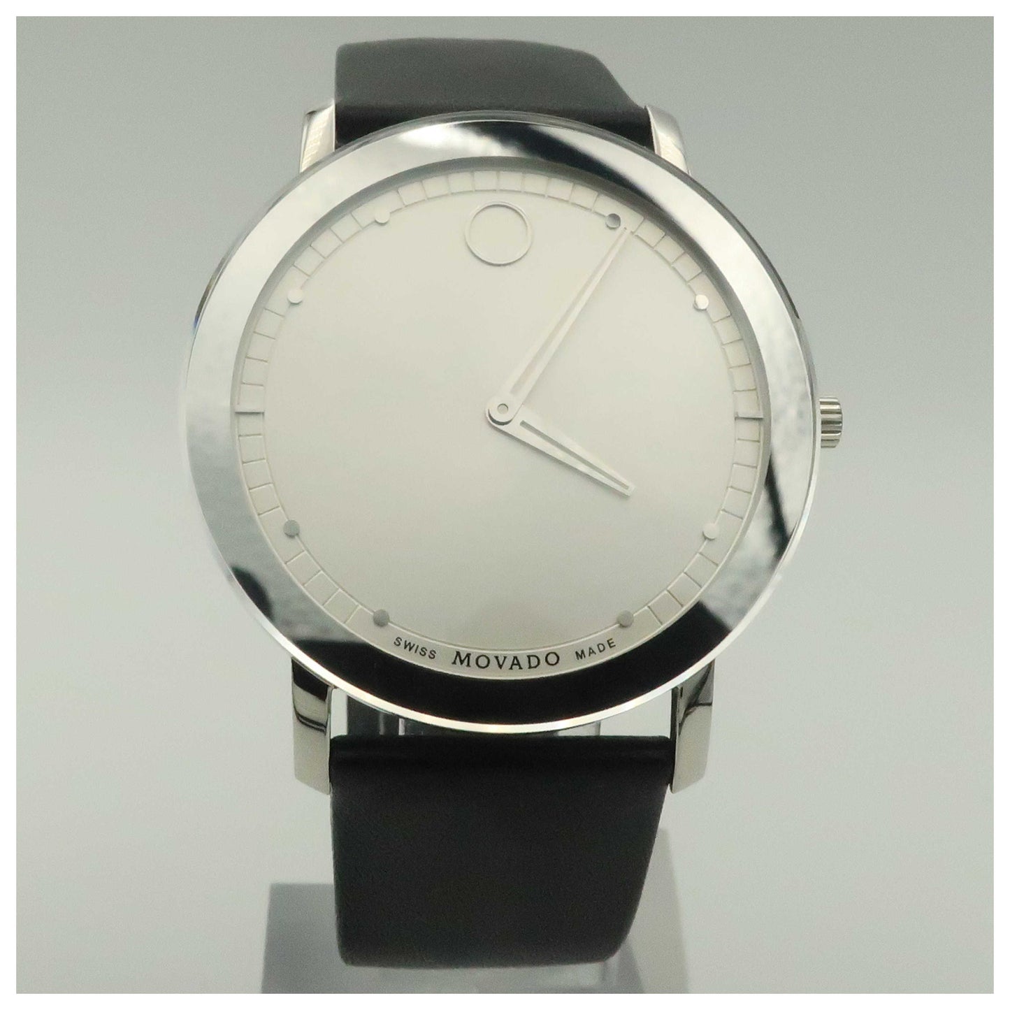 Front view of Movado Sapphire Men's Swiss Quartz (Battery-Powered) Watch 0606694-SDV