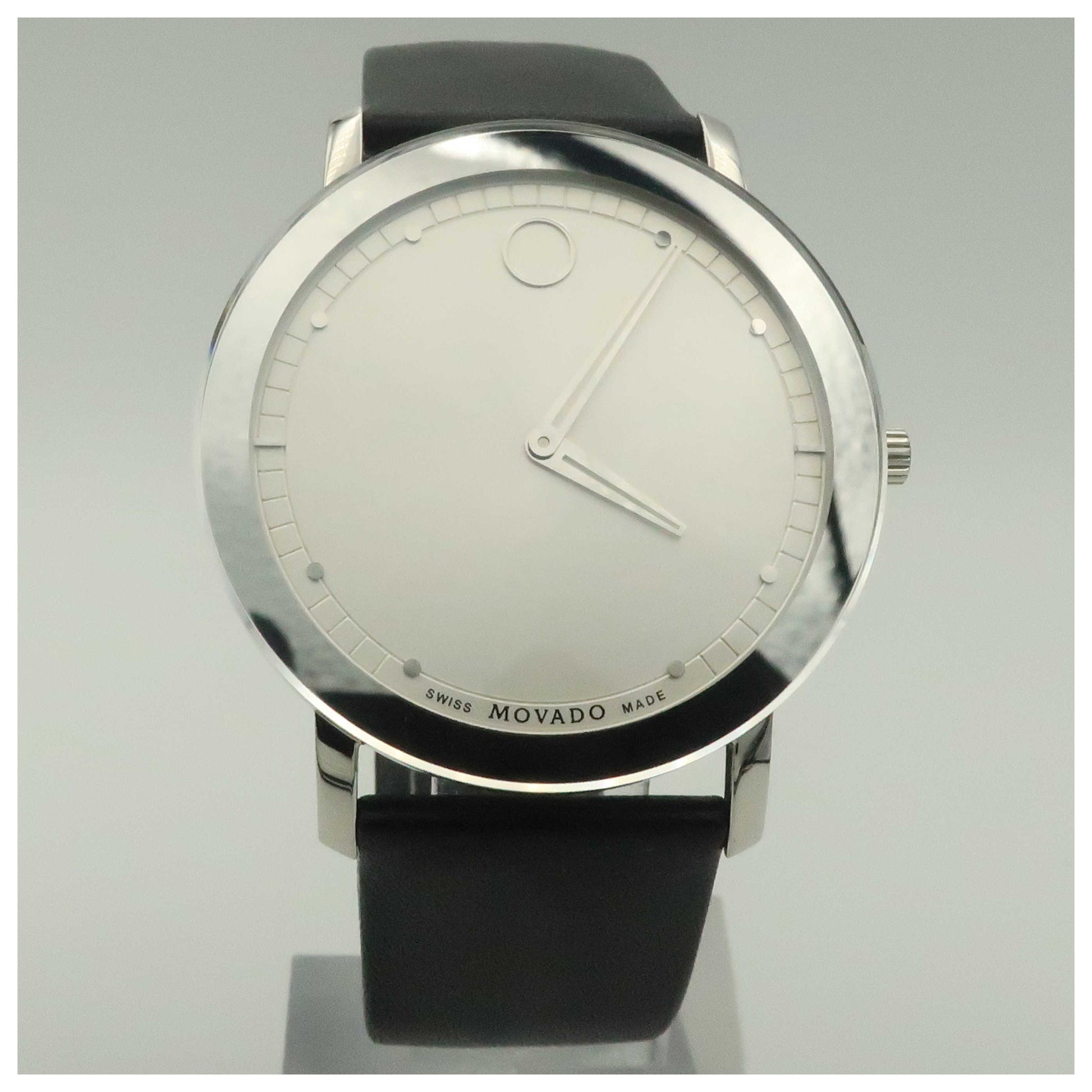 Front view of Movado Sapphire Men's Swiss Quartz (Battery-Powered) Watch 0606694-SDV