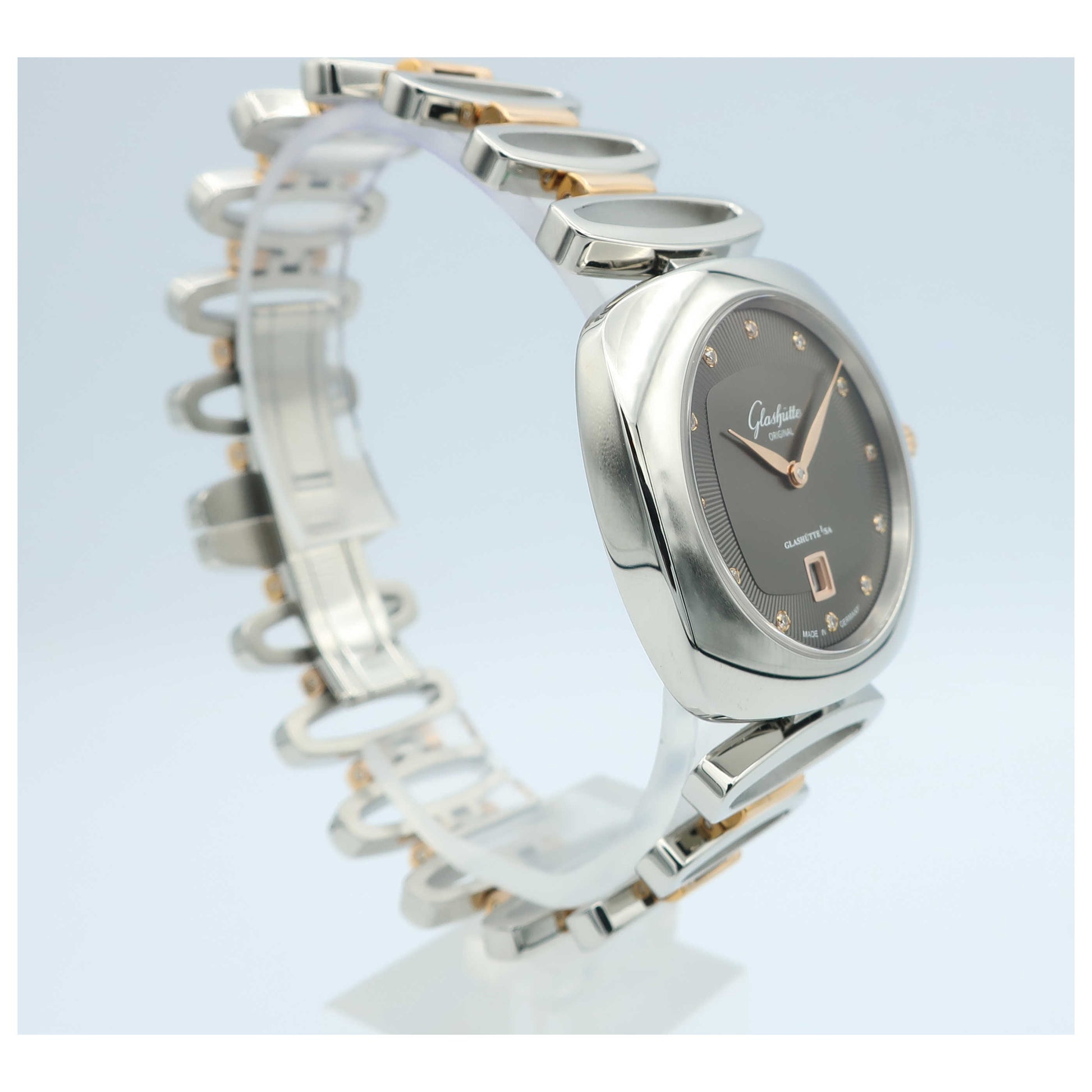 Glashutte Pavonina Women's Quartz Watch 1-03-01-25-06-14-SD - Image #3