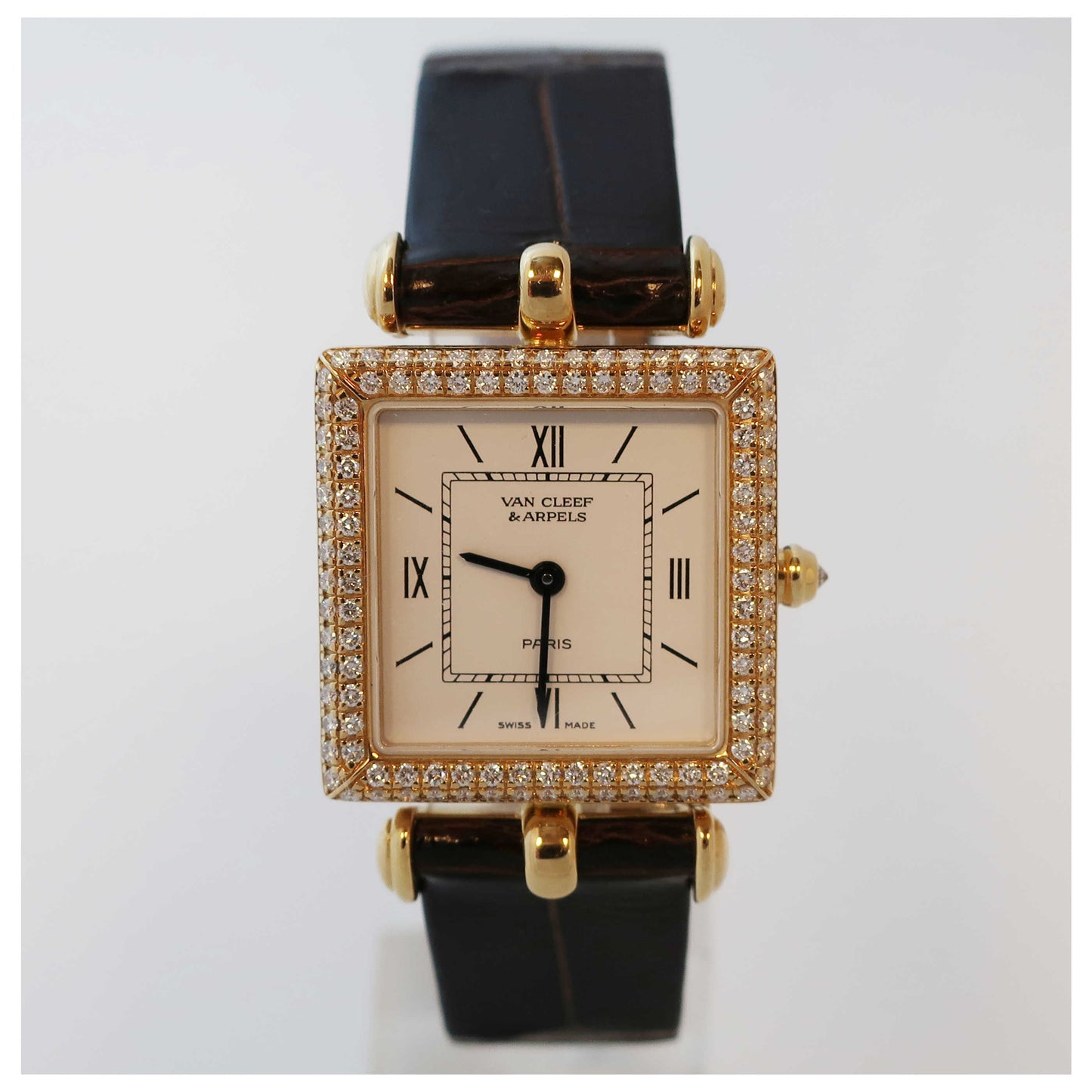 Front view of Van Cleef and Arpels Classique Women's Swiss Quartz (Battery-Powered) Watch 122364B20051BN-SDV0