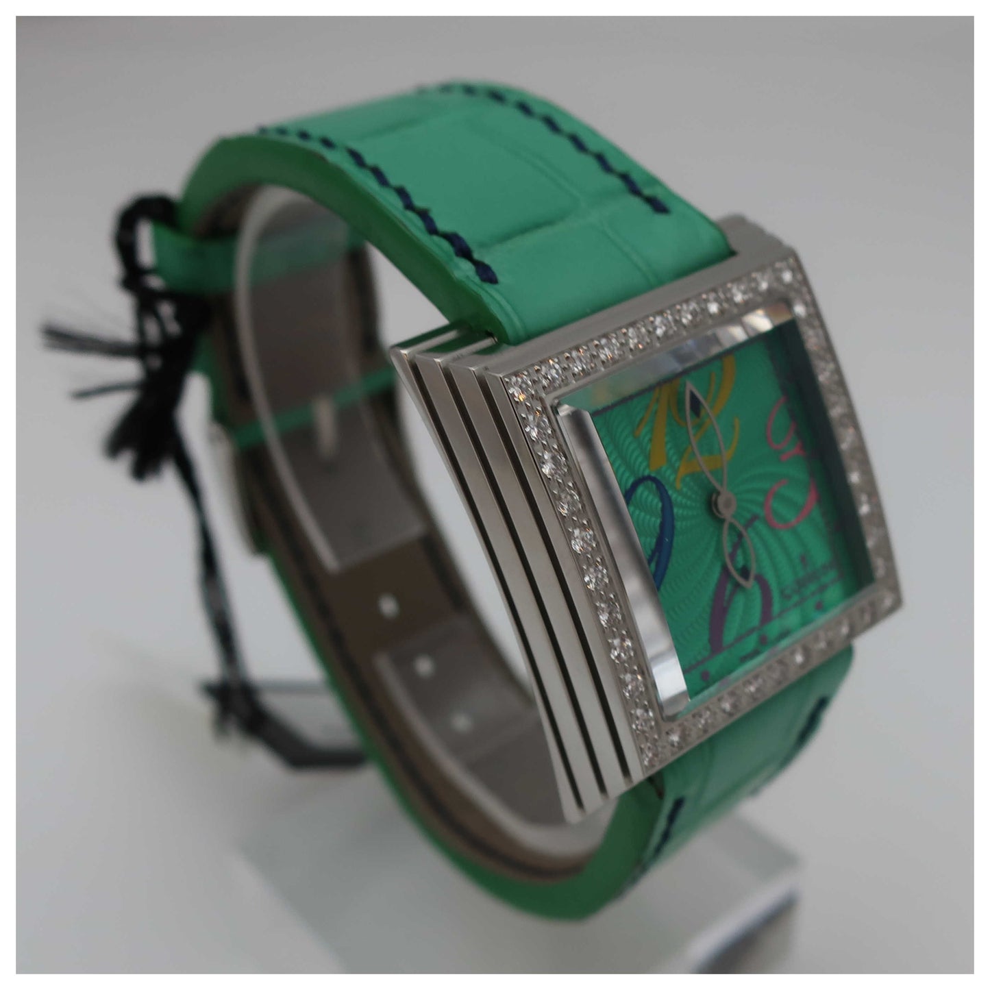 Corum Pyramid Women's Swiss Quartz (Battery-Powered) Watch 138-341-47-0913-SD2 - Image #3