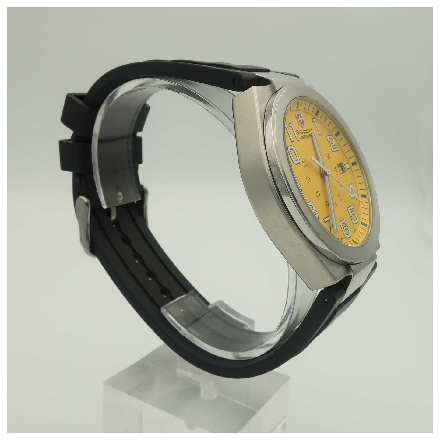 Victorinox Swiss Army Active Men's Swiss Quartz (Battery-Powered) Watch 241164-PO - Image #3
