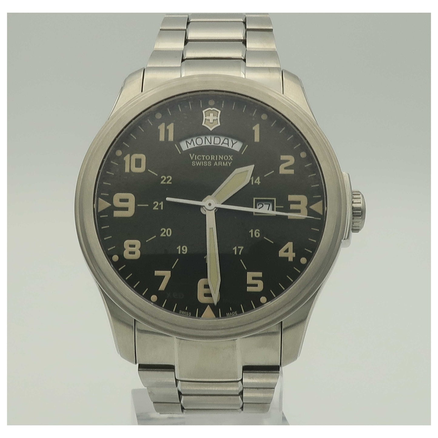 Front view of Victorinox Swiss Army Classic Men's Swiss Quartz (Battery-Powered) Watch 241291-PO2