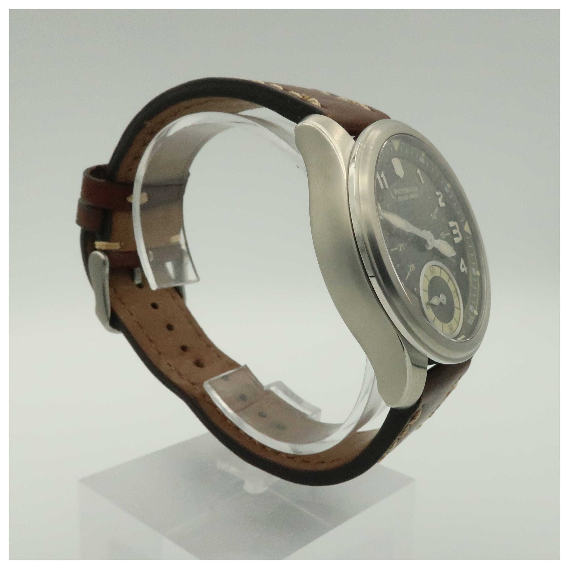 Victorinox Swiss Army Classic Men's Manual-Wind Watch 241376-PO - Image #3