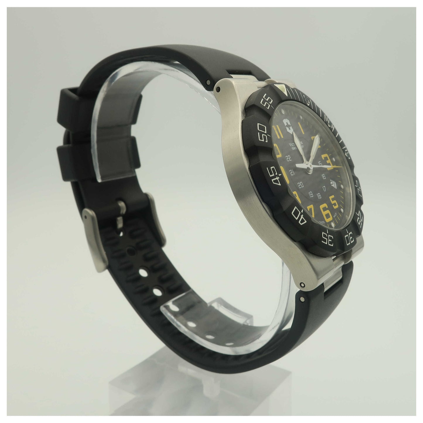 Victorinox Swiss Army Summit Men's Swiss Quartz (Battery-Powered) Watch 241412-SDV - Image #3