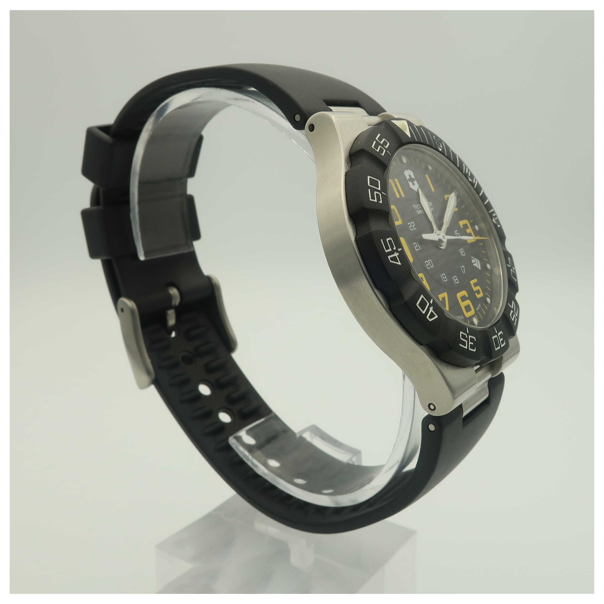 Victorinox Swiss Army Summit Men's Swiss Quartz (Battery-Powered) Watch 241412-SDV - Image #3