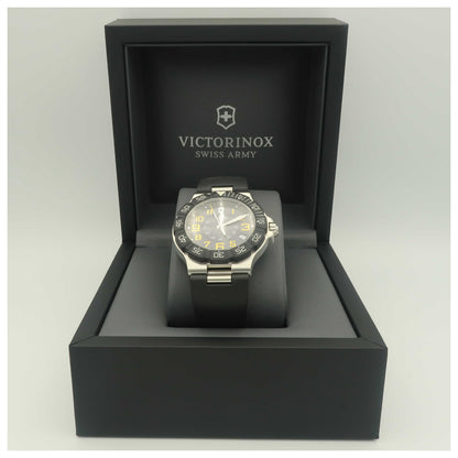 Victorinox Swiss Army Summit Men's Swiss Quartz (Battery-Powered) Watch 241412-SDV - Image #6
