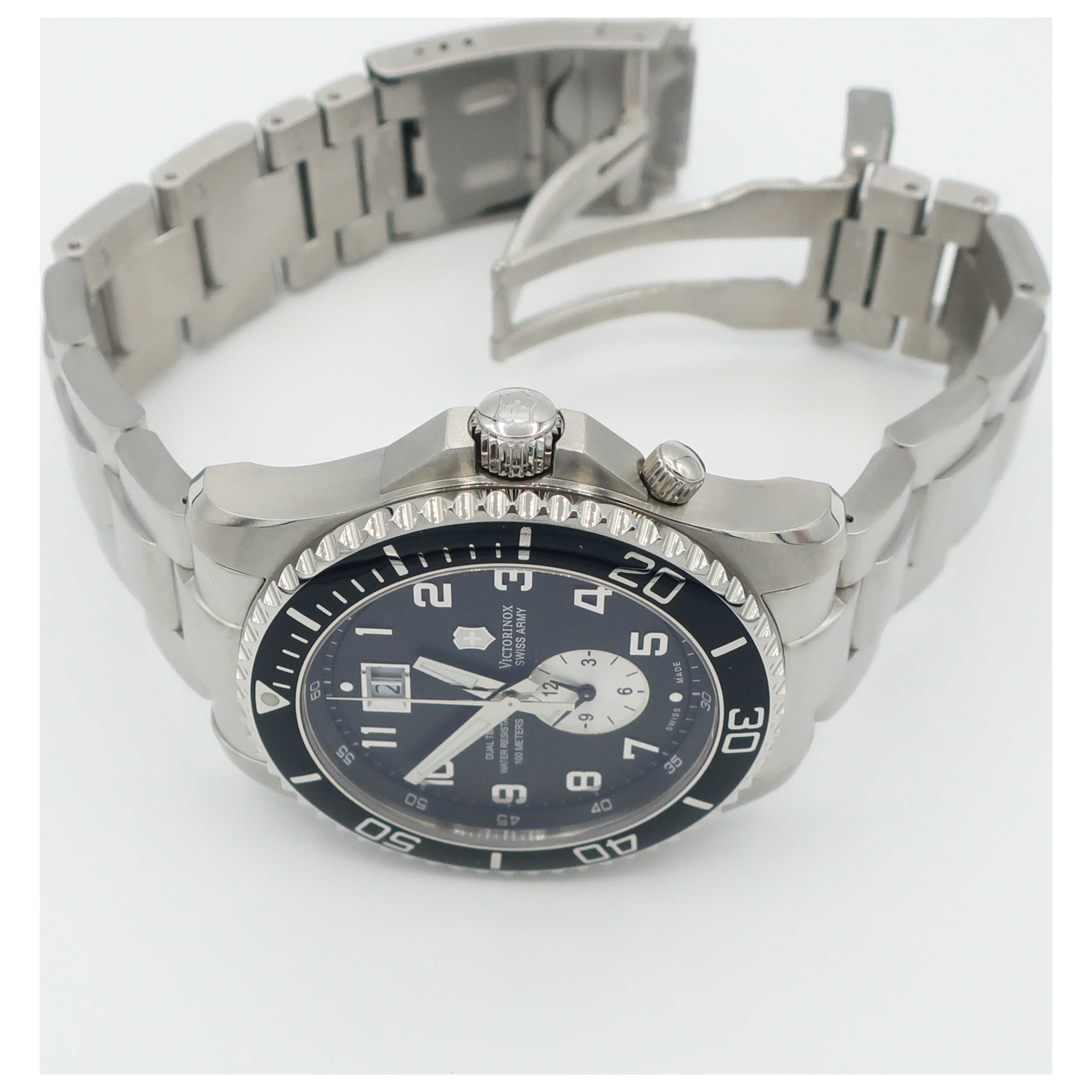 Victorinox Swiss Army Classic Maverick GS Dual Time Men's Quartz