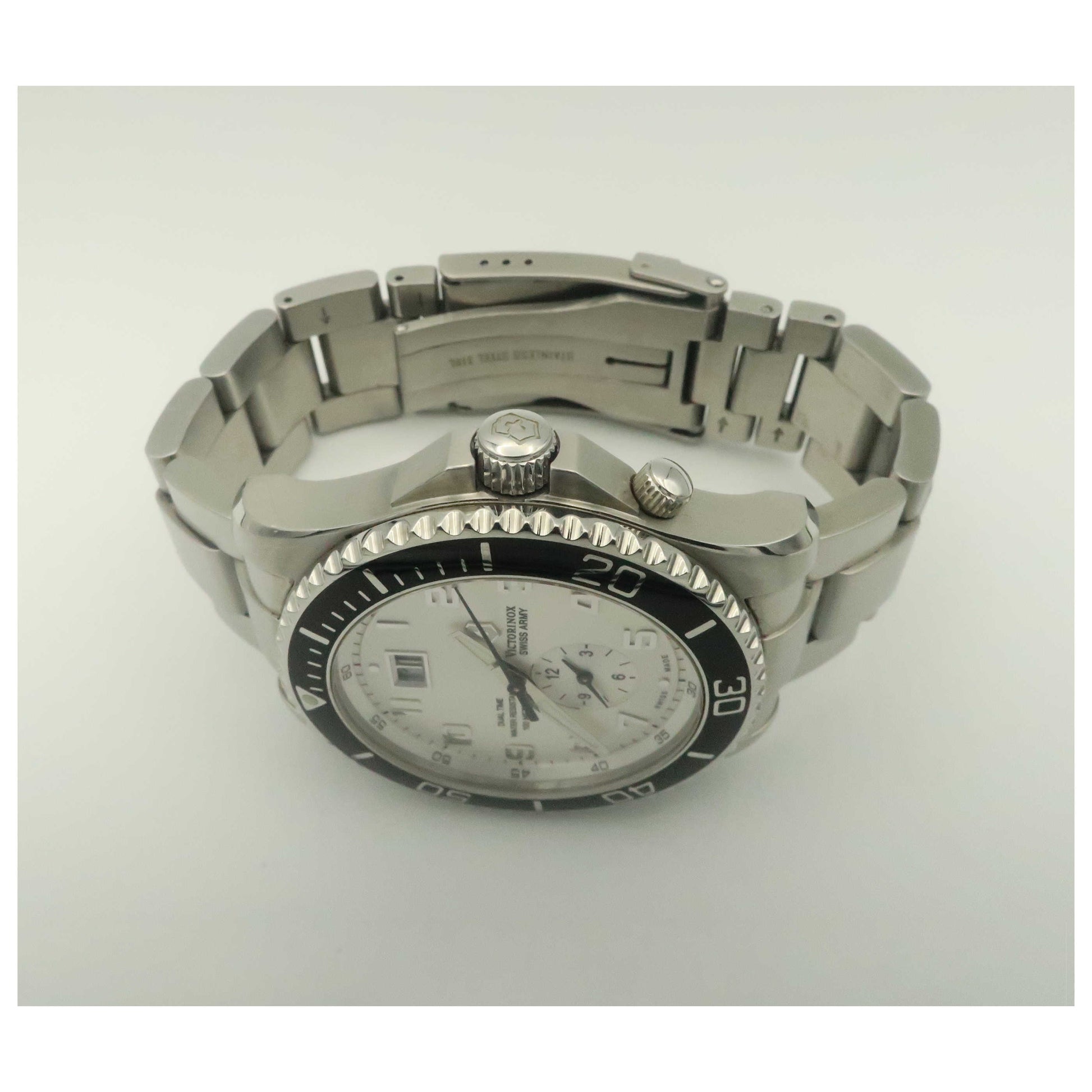 Victorinox Swiss Army Classic Men's Swiss Quartz (Battery-Powered) Watch 241442-PO2 - Image #8