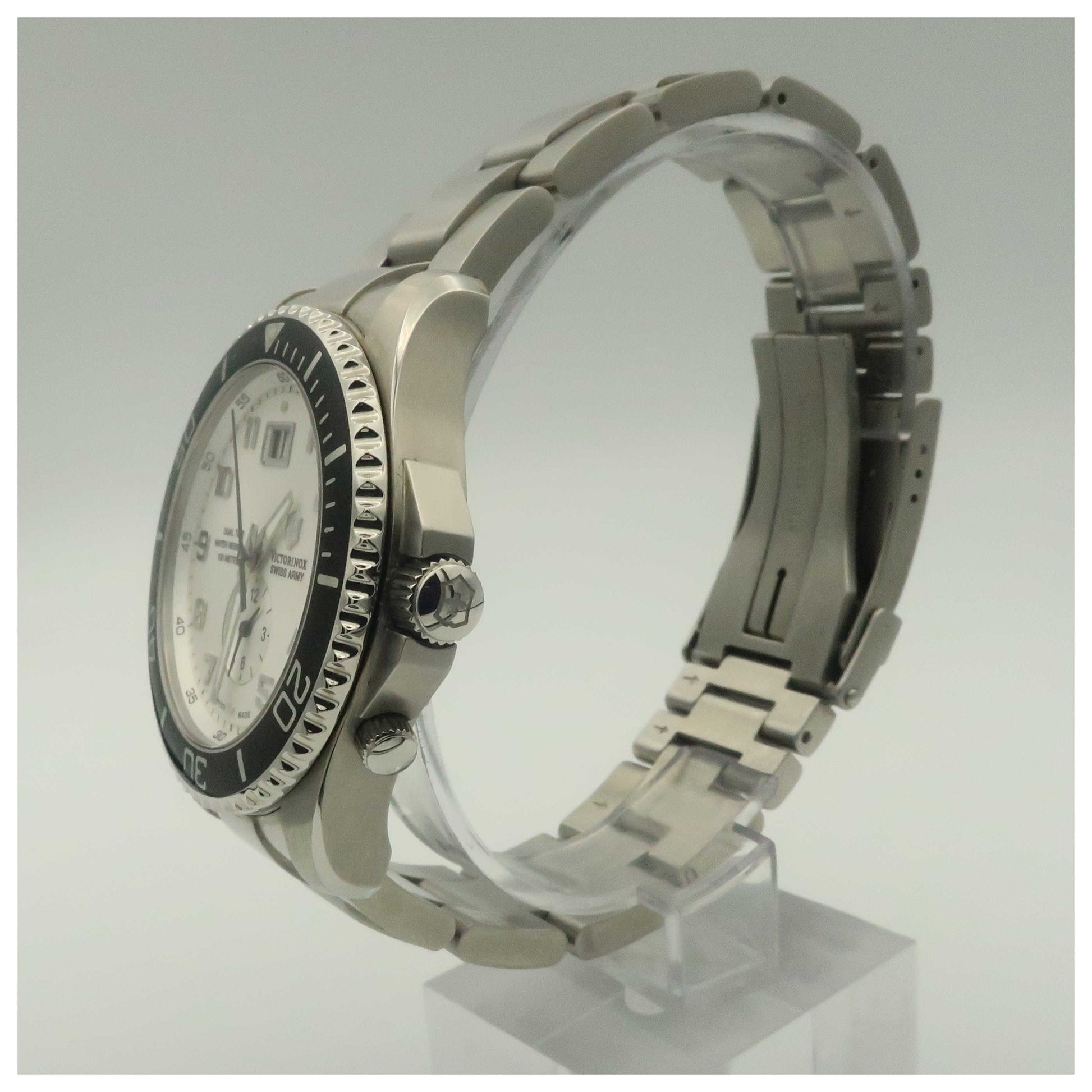 Victorinox Swiss Army Classic Men's Swiss Quartz (Battery-Powered) Watch 241442-PO - Image #4