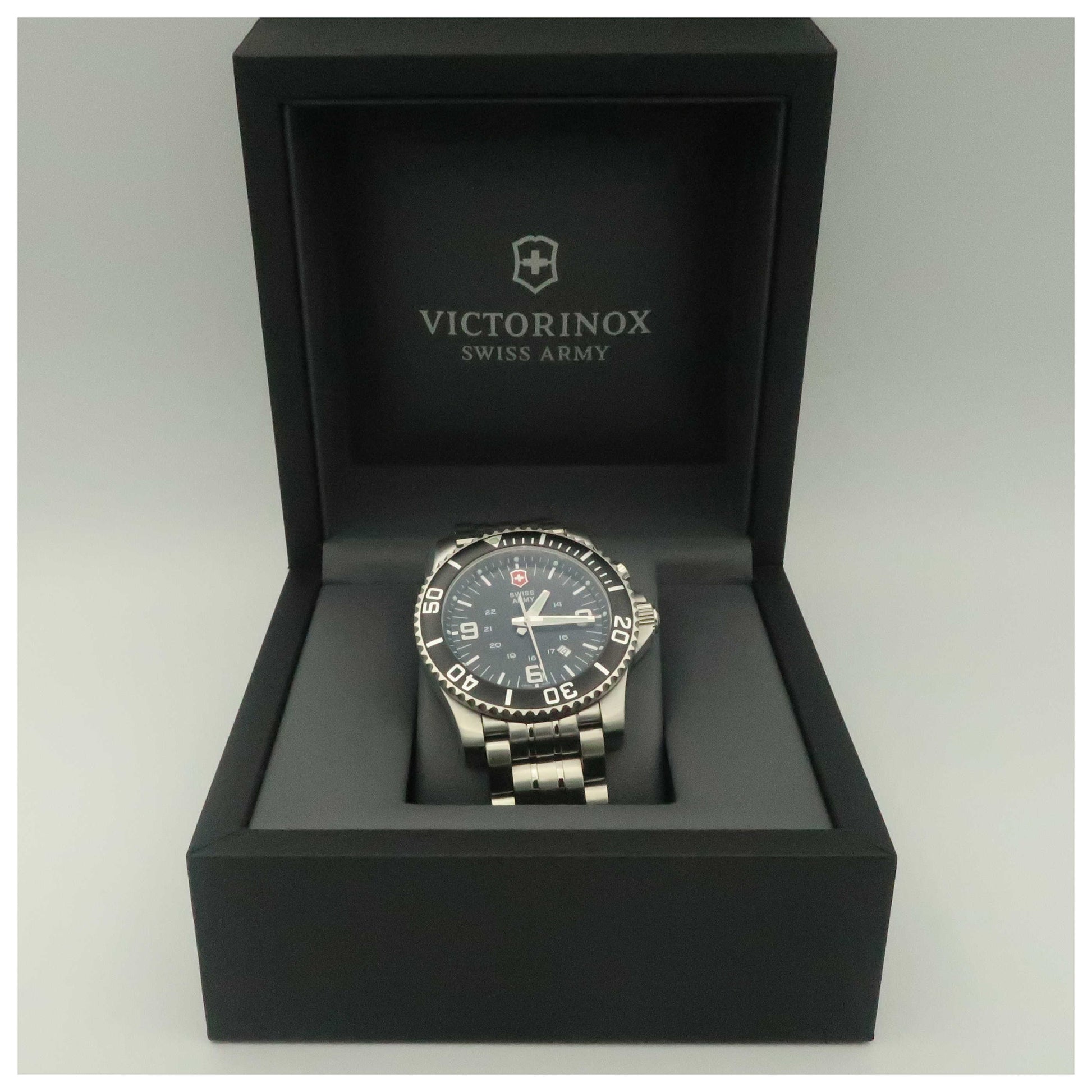Victorinox Swiss Army Classic Men's Swiss Quartz (Battery-Powered) Watch 24314-PO - Image #6