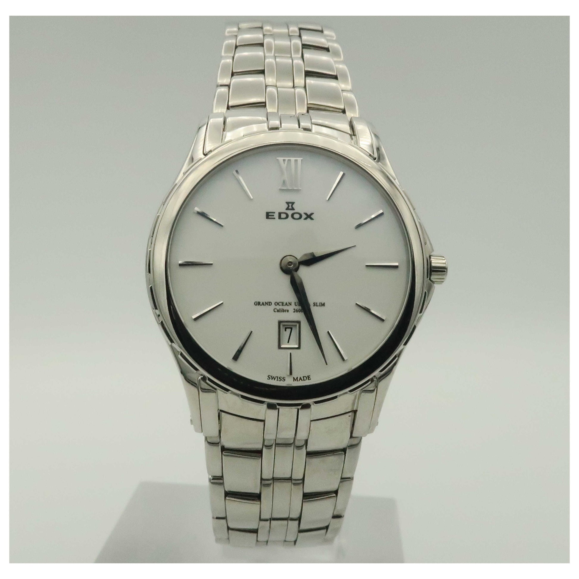 Front view of Edox Grand Ocean Women's Swiss Quartz (Battery-Powered) Watch 26025-3-BIN-SDV