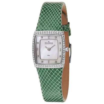 Front view of Skagen Leather Women's Japanese Quartz (Battery-Powered) Watch 384XSSLGR