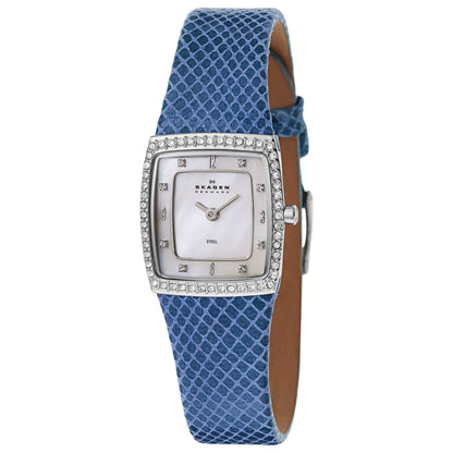 Front view of Skagen Leather Women's Japanese Quartz (Battery-Powered) Watch 384XSSLN