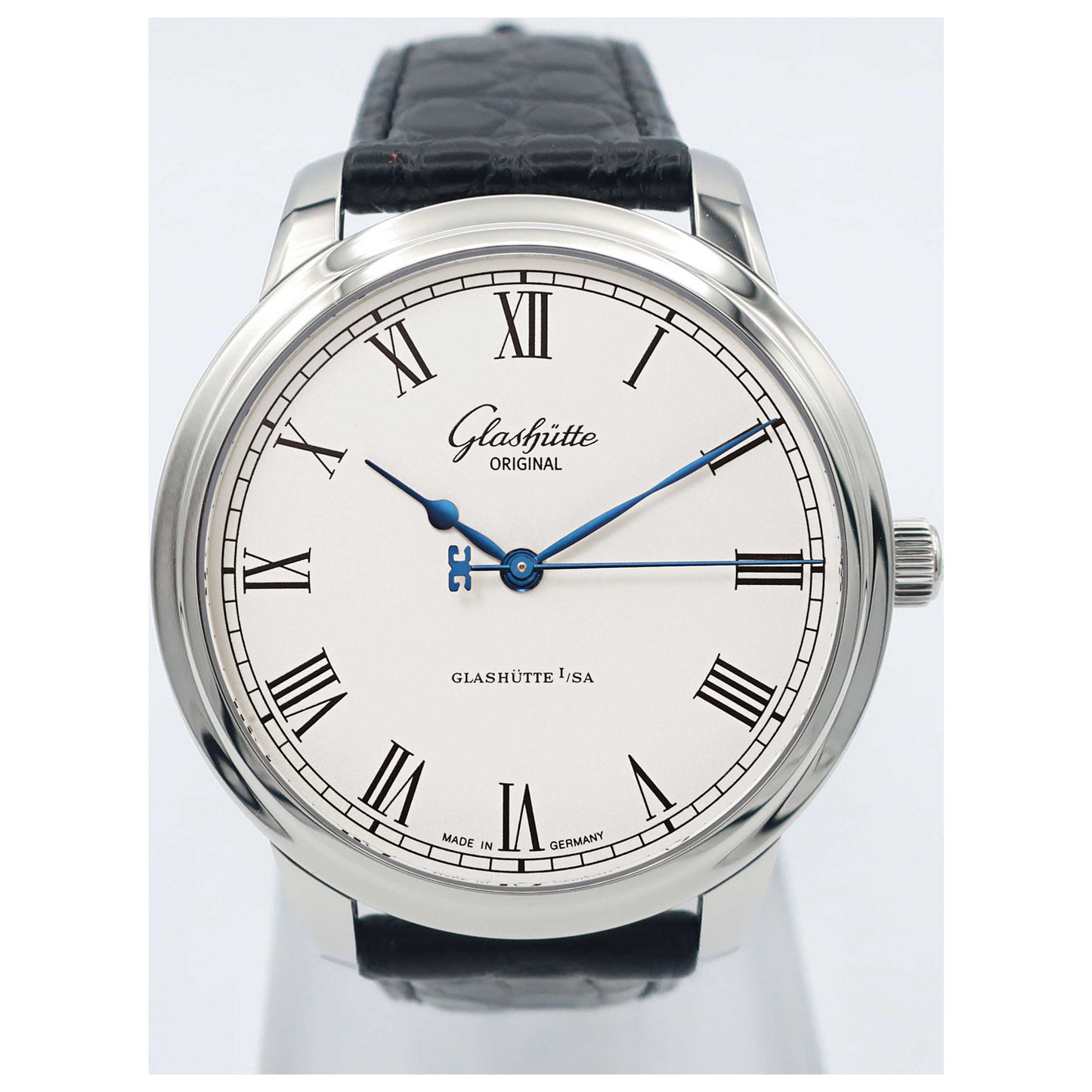 Front view of Glashutte Senator Men's Automatic Watch 39-59-01-02-04-SD