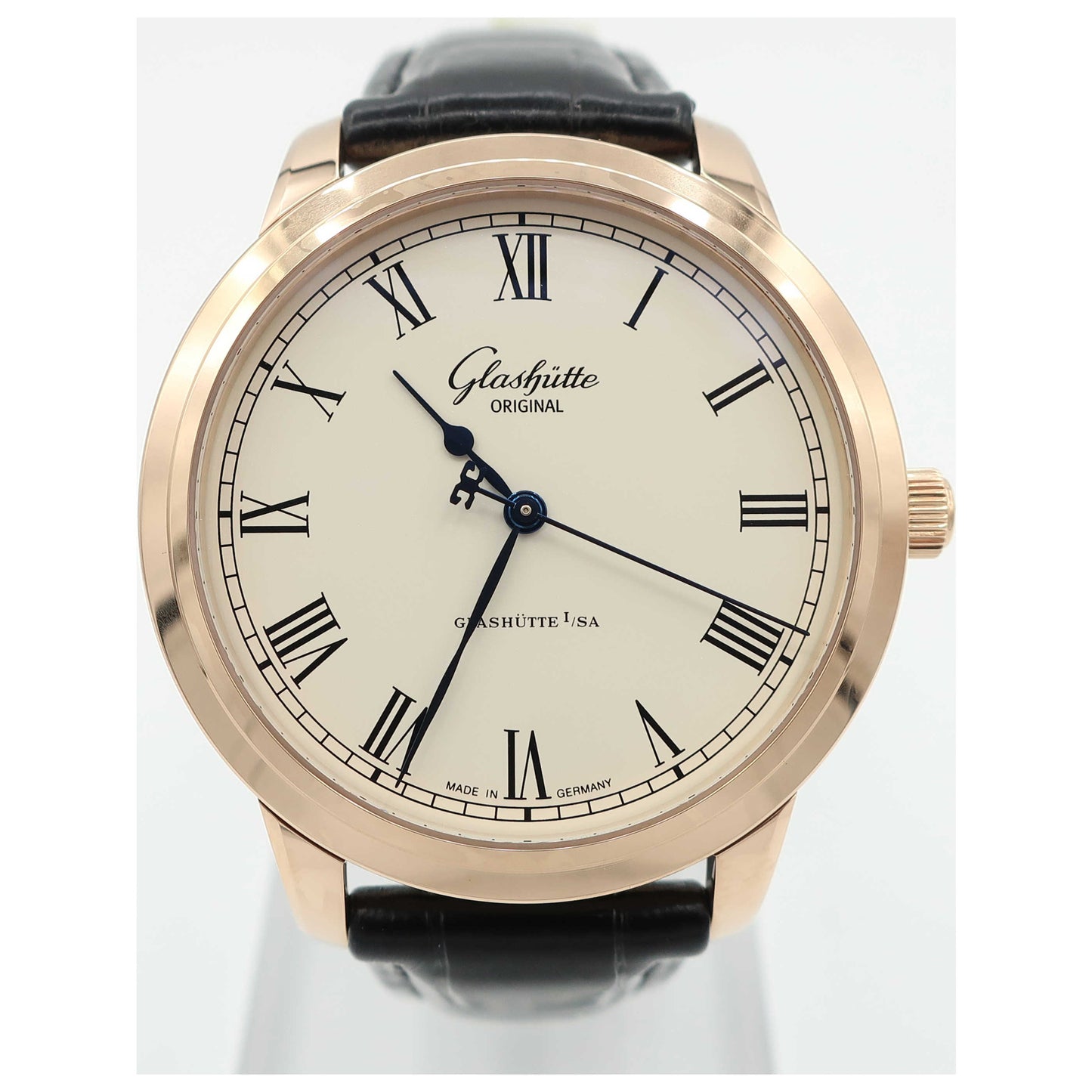 Front view of Glashutte Senator Men's Automatic Watch 39-59-01-05-04-SD