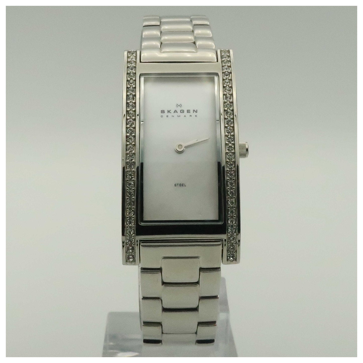 Front view of Skagen Glitz Women's Quartz Watch 459SSX-PO