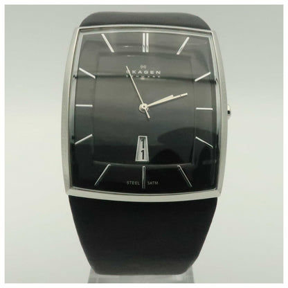 Front view of Skagen Leather Men's Japanese Quartz (Battery-Powered) Watch 567LSLB1-SDV