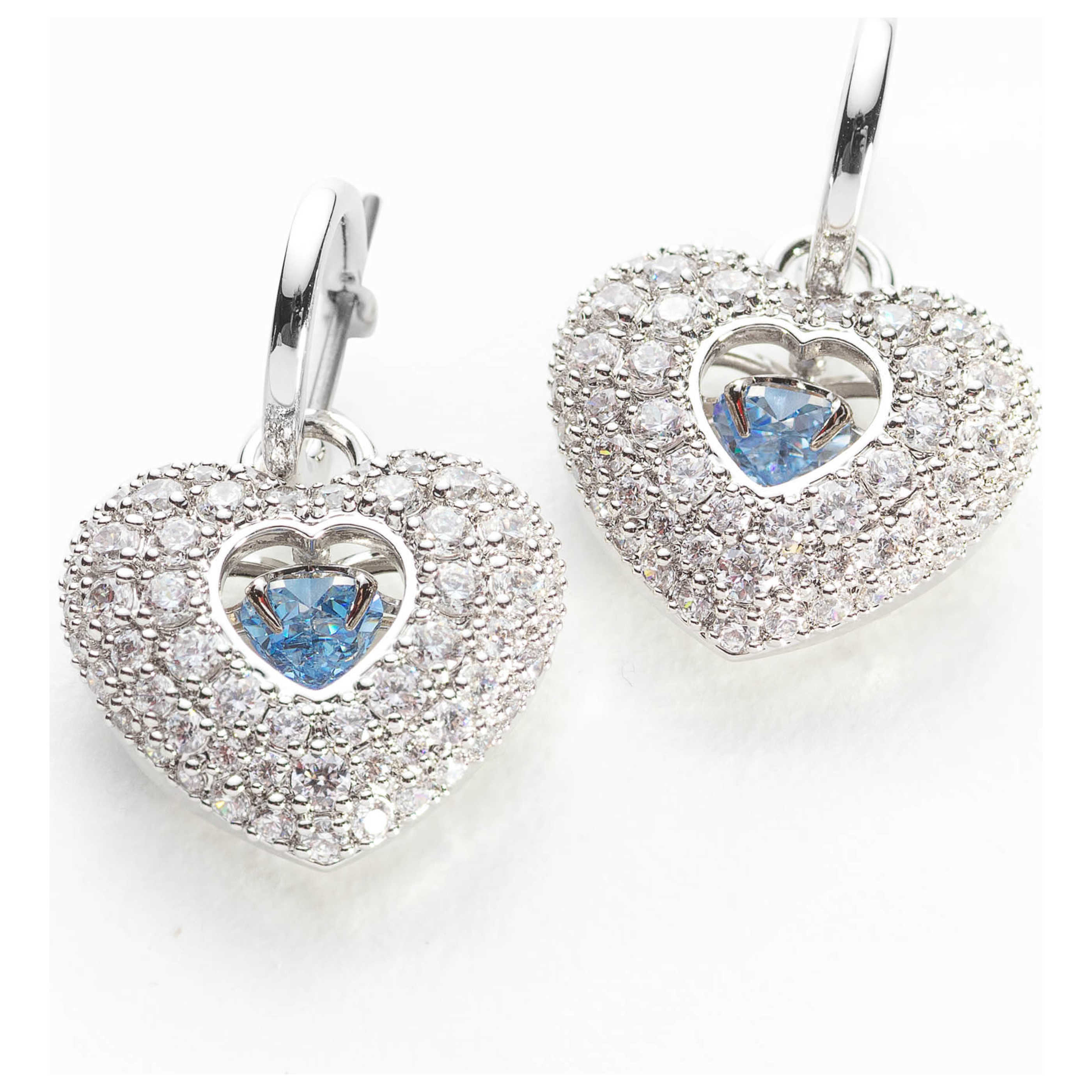 Swarovski Women's Earring 5680392 – Ashford.com