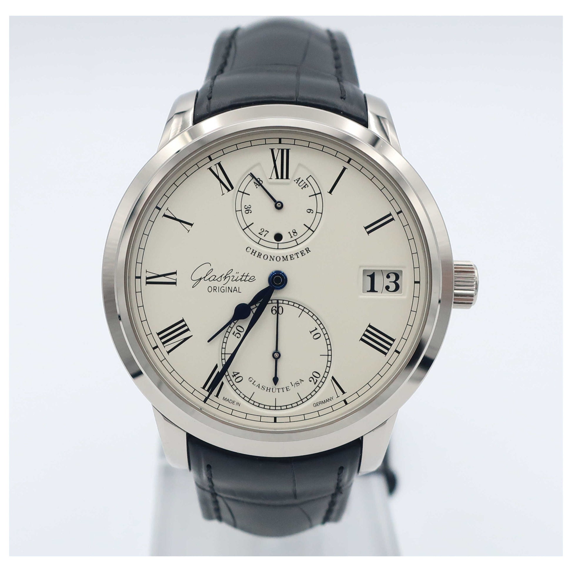 Front view of Glashutte Senator Men's Manual-Wind Watch 58-01-01-04-04-SD