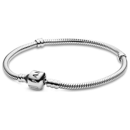 Front view of Pandora Moments Women's Bracelet 590702HV-17