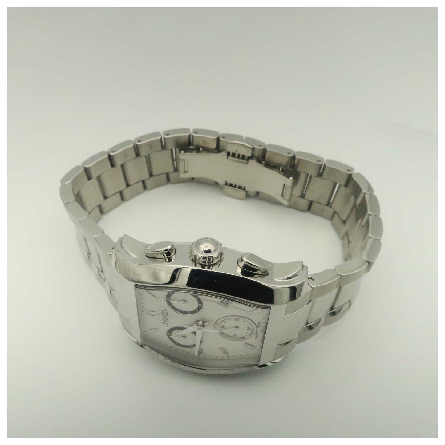 Bulova Accutron Stratford Men's Swiss Quartz (Battery-Powered) Watch 63B143-SDV - Image #8