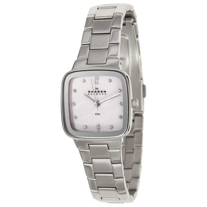 Front view of Skagen Classic Women's Japanese Quartz (Battery-Powered) Watch 658SSSX