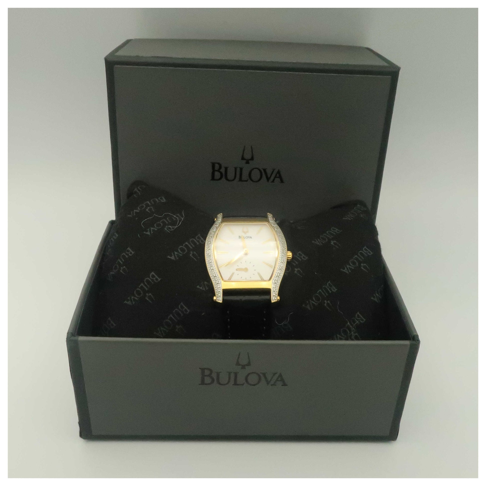 Bulova Diamonds Women's Swiss Quartz (Battery-Powered) Watch 65R100-PO - Image #6