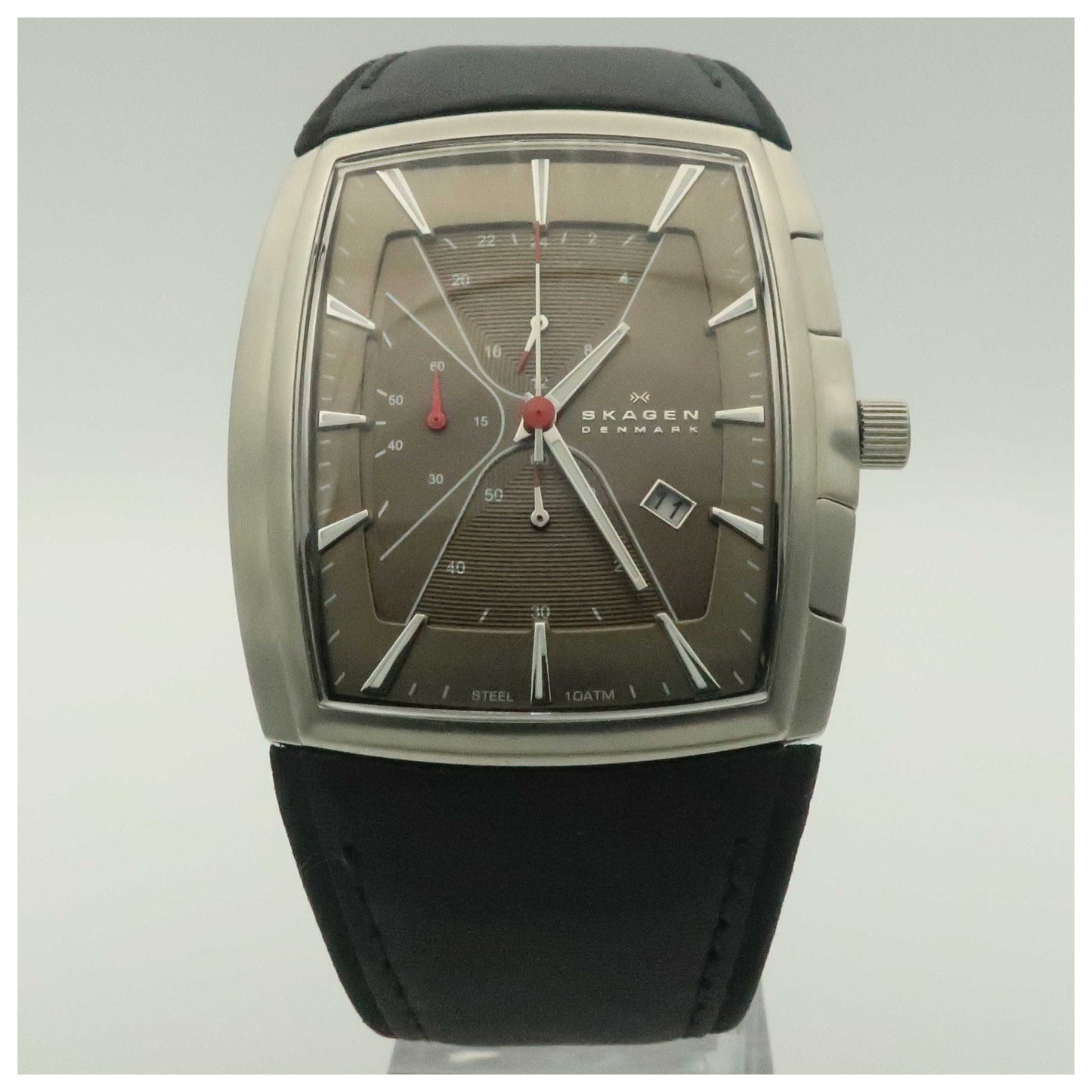 Front view of Skagen Sport Men's Quartz Watch 747LSLM-SDV