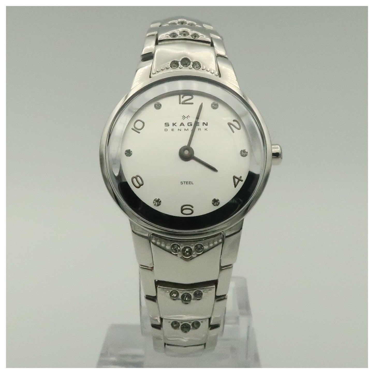 Front view of Skagen Glitz Women's Quartz Watch 812XSSXW-PO