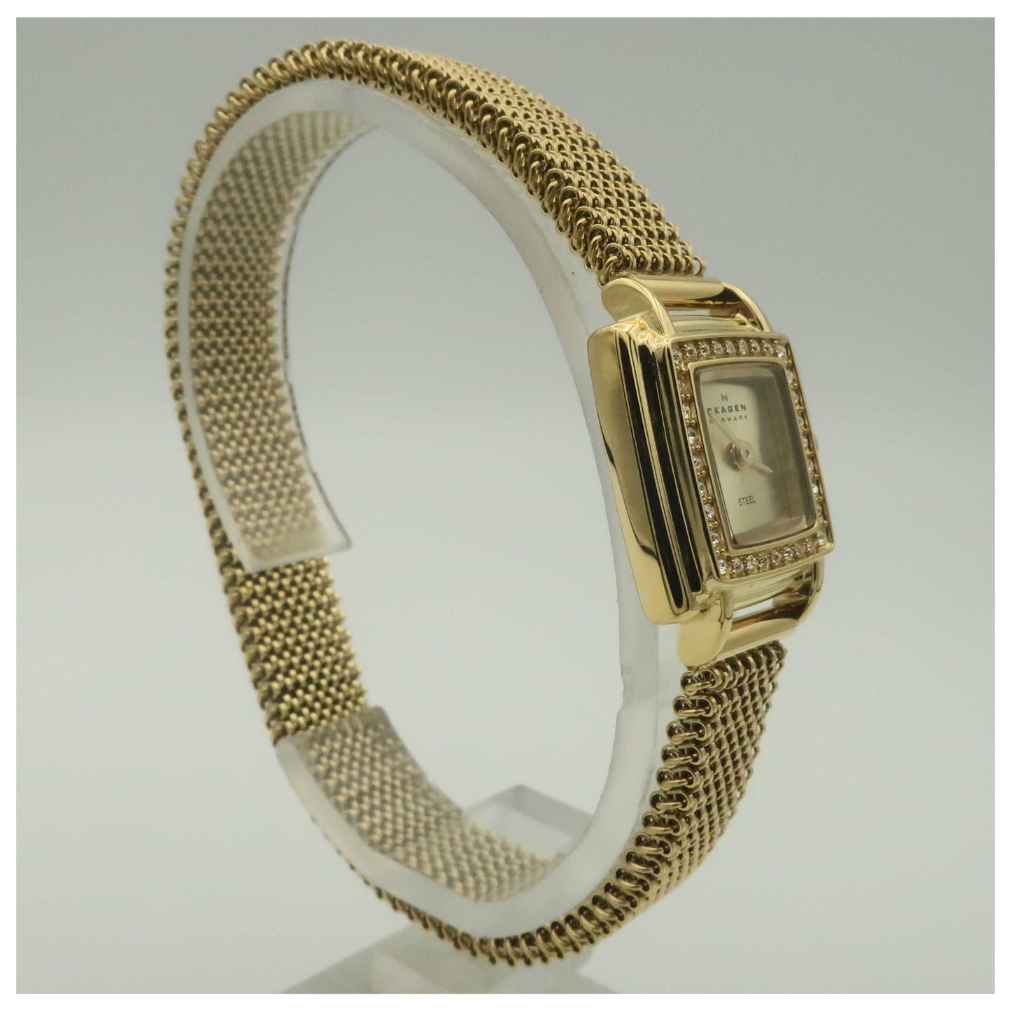 Skagen Mesh Women's Japanese Quartz (Battery-Powered) Watch 821XSGG1-SDV - Image #3